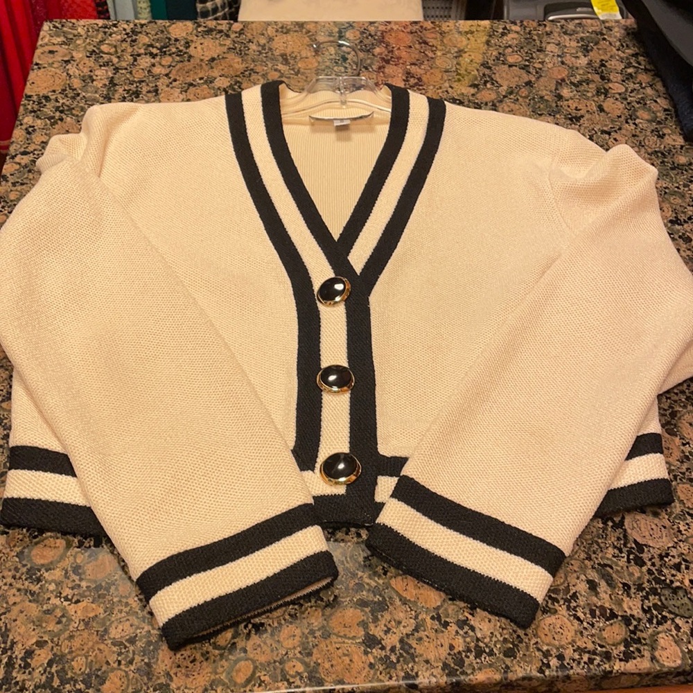 St John Knit Contrast Ivory/Black Bolero Cropped Style Cardigan Jacket